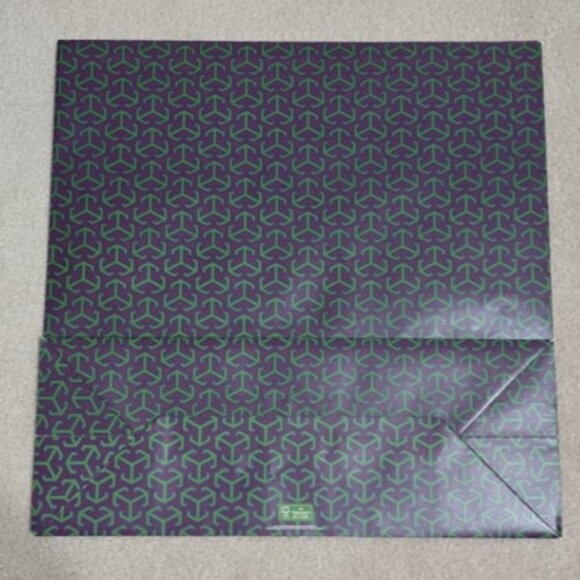 ✨ Tory Burch Logo Clothing Gift Envelope – NEW – Luxury Packaging (16 x 6× 6)  ✨ - Picture 3 of 3